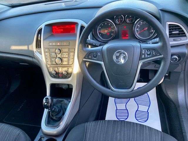 2011 VAUXHALL ASTRA 2011 VAUXHALL ASTRA