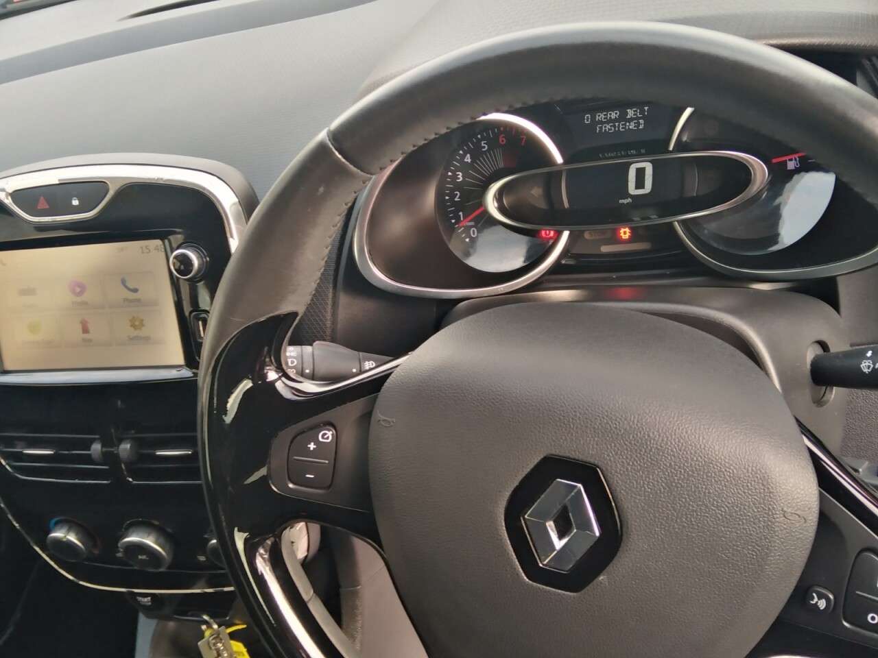 2016 RENAULT CLIO 2016 RENAULT CLIO