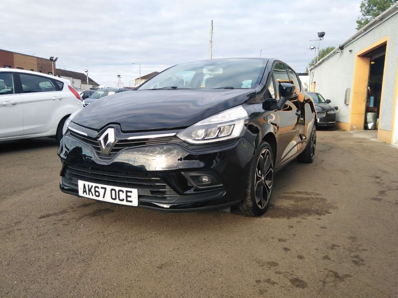 2017 RENAULT CLIO 2017 RENAULT CLIO