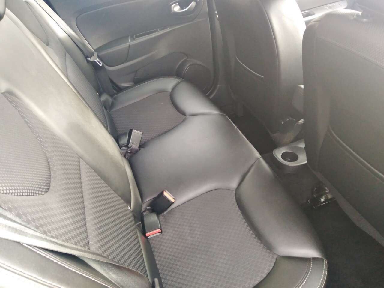 2017 RENAULT CLIO 2017 RENAULT CLIO