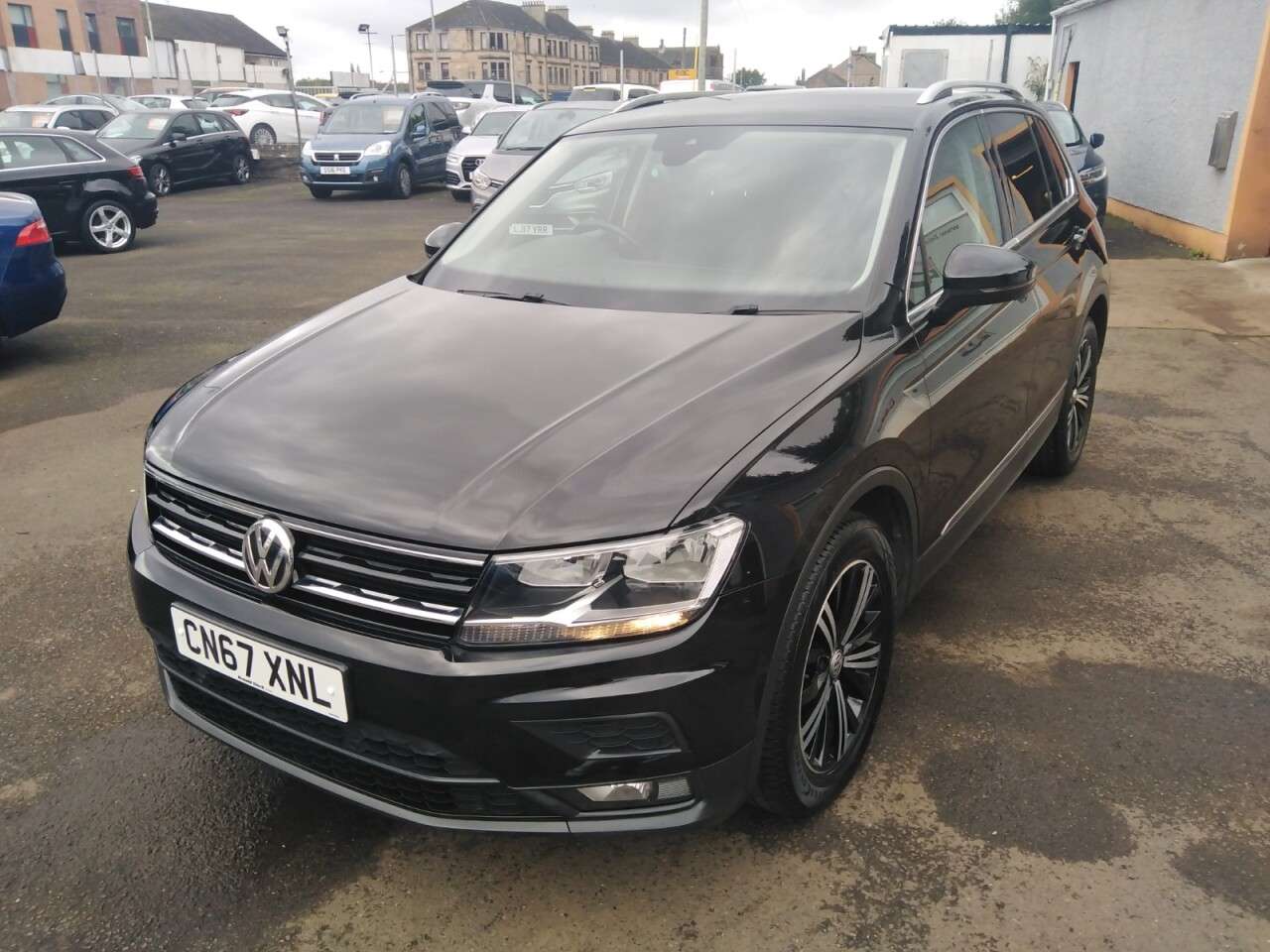 2017 VOLKSWAGEN TIGUAN 2017 VOLKSWAGEN TIGUAN