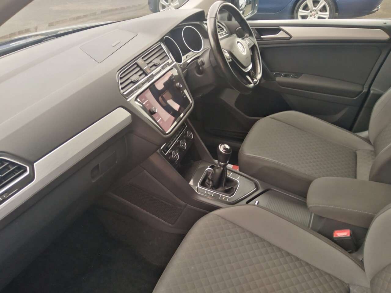 2017 VOLKSWAGEN TIGUAN 2017 VOLKSWAGEN TIGUAN