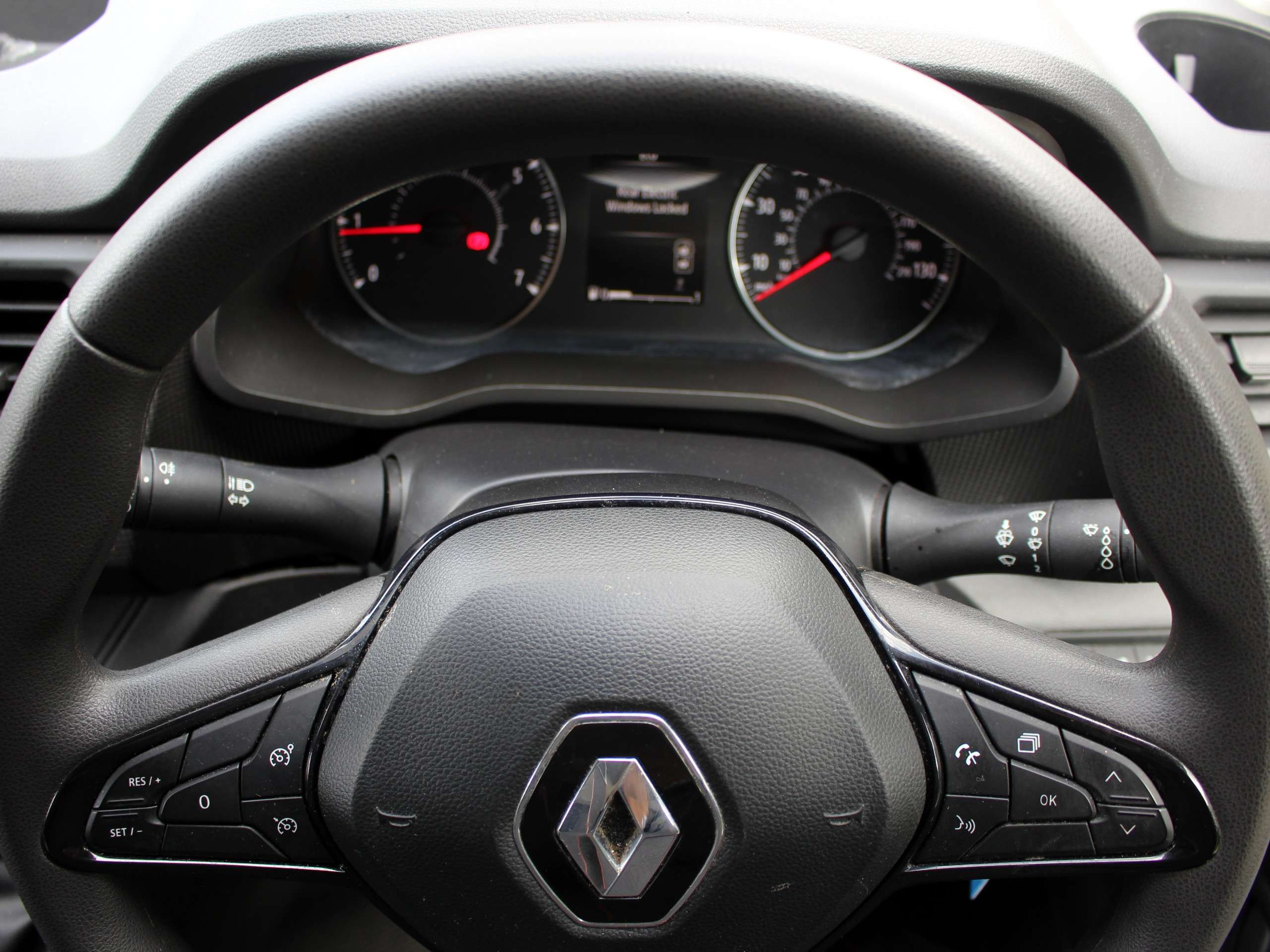 2022 RENAULT TRAFIC 2022 RENAULT TRAFIC