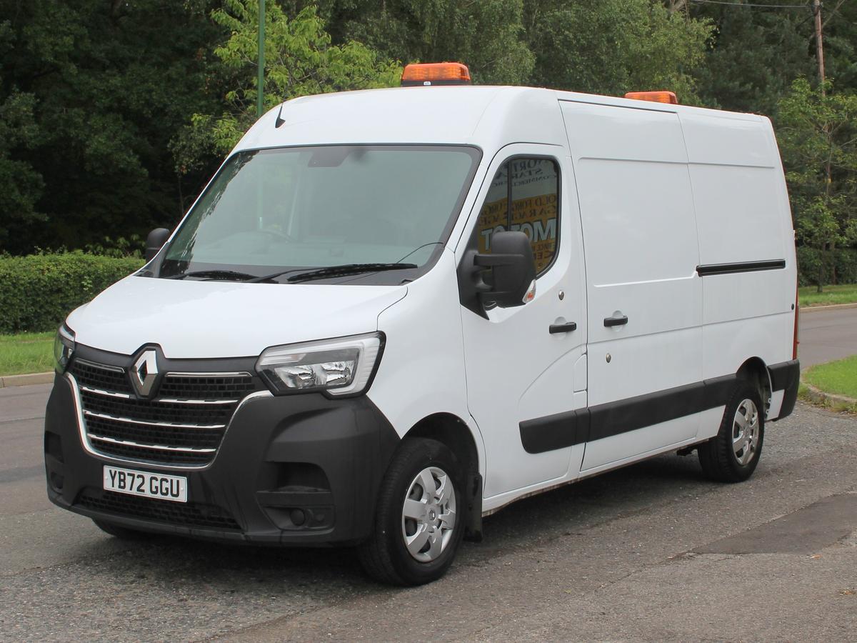 Check out this Renault Master 2022 Diesel Manual