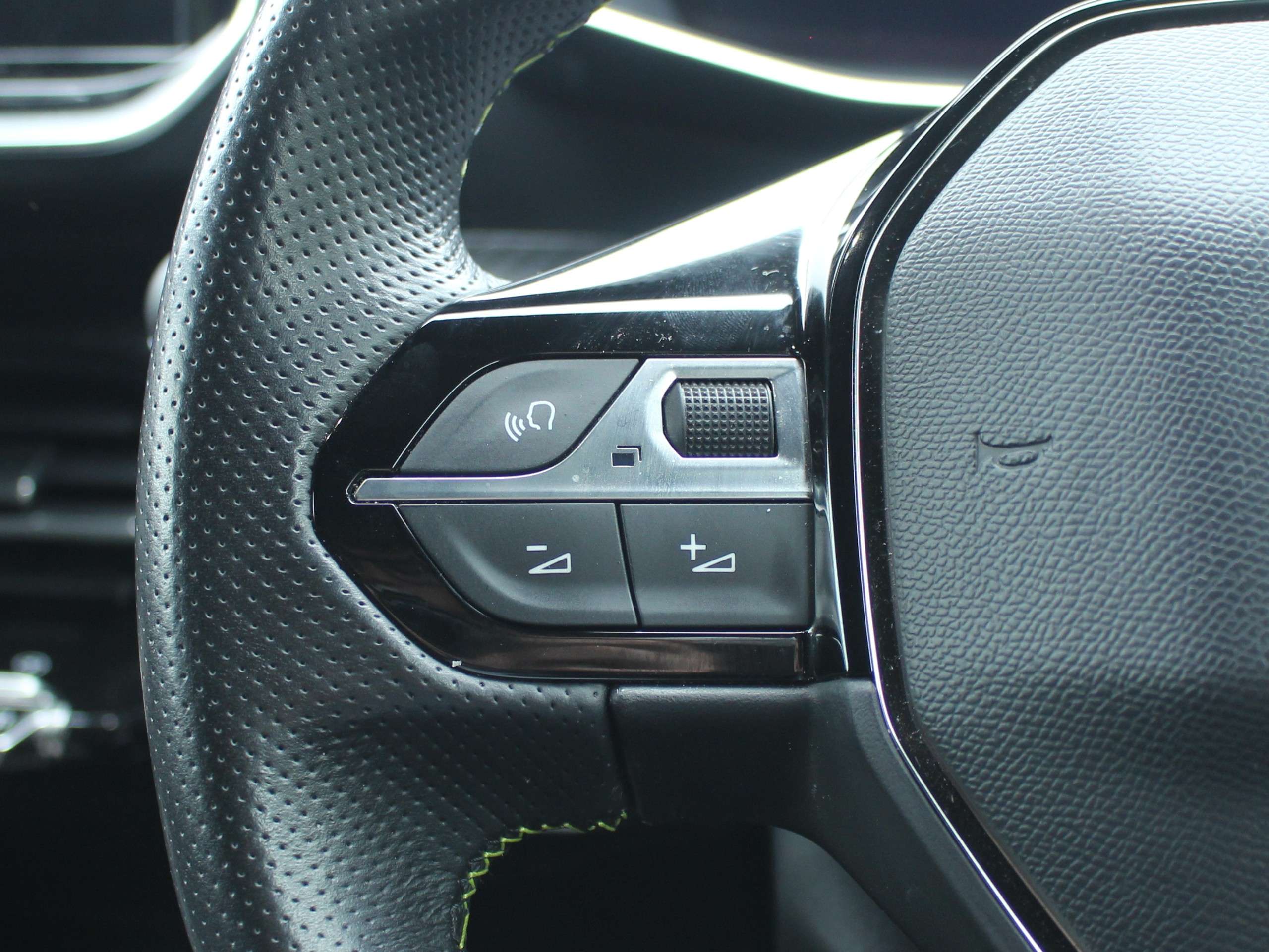 2022 PEUGEOT E-208 2022 PEUGEOT E-208