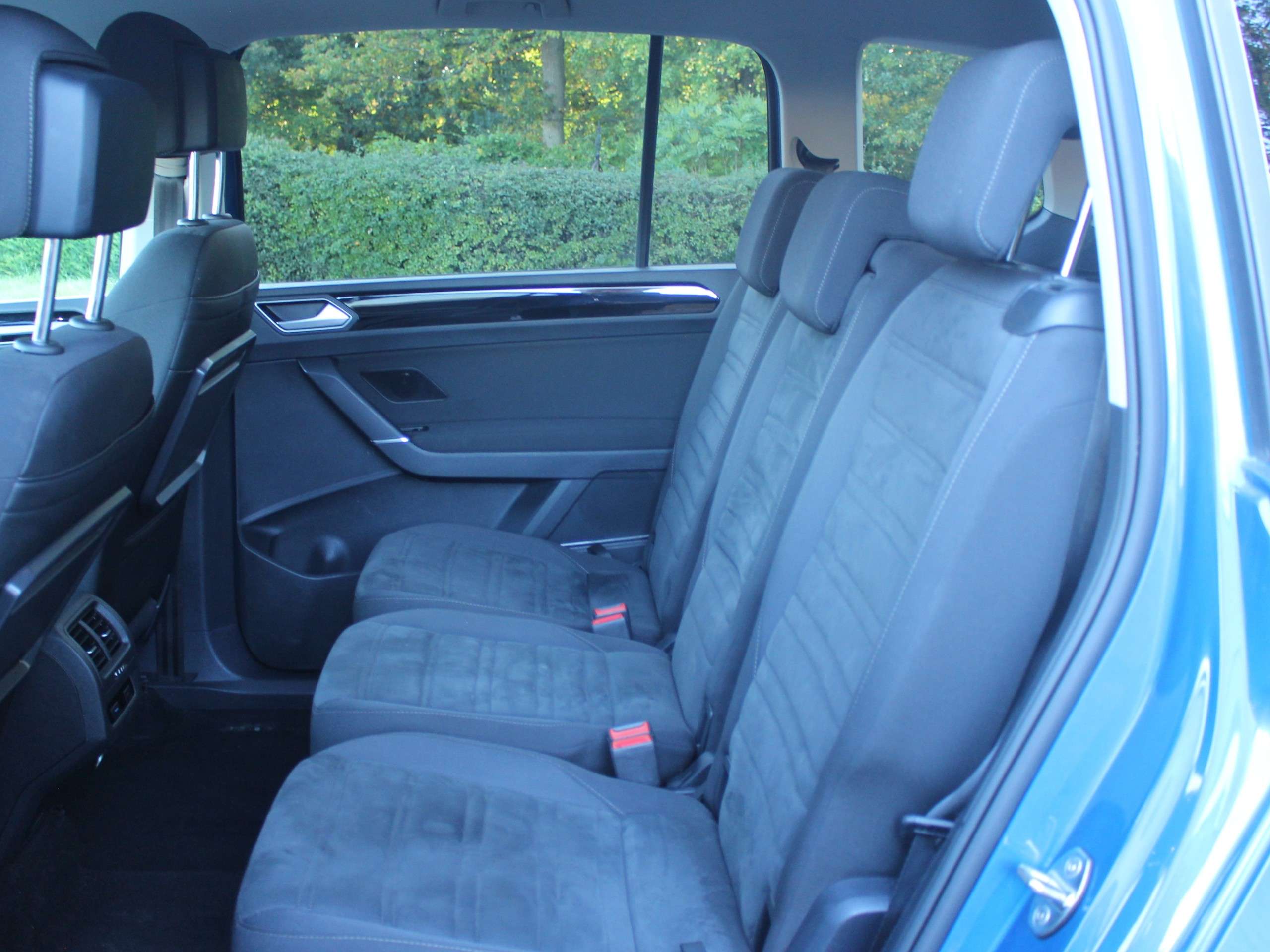 2021 VOLKSWAGEN TOURAN 2021 VOLKSWAGEN TOURAN