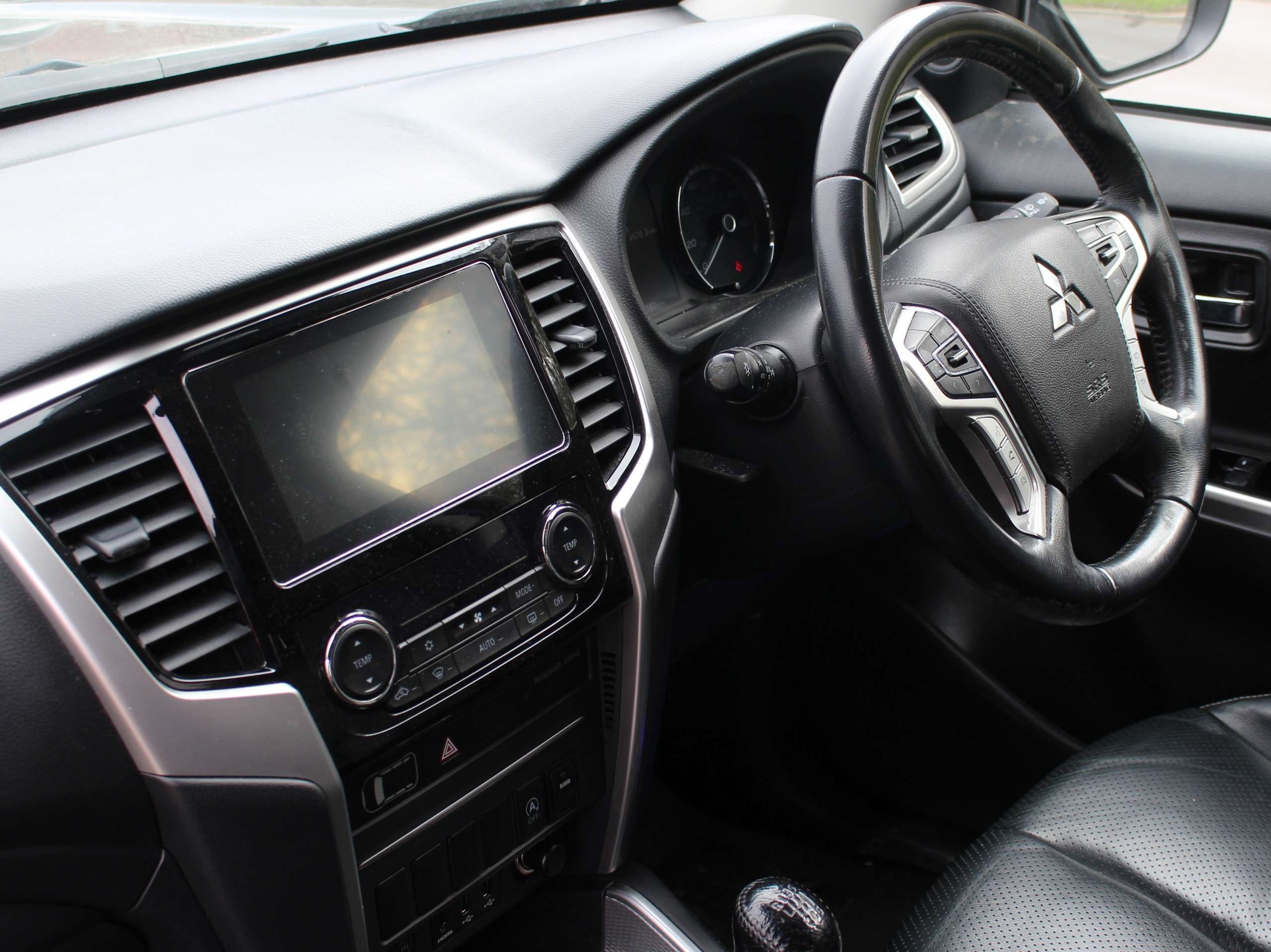 2021 MITSUBISHI L200 2021 MITSUBISHI L200