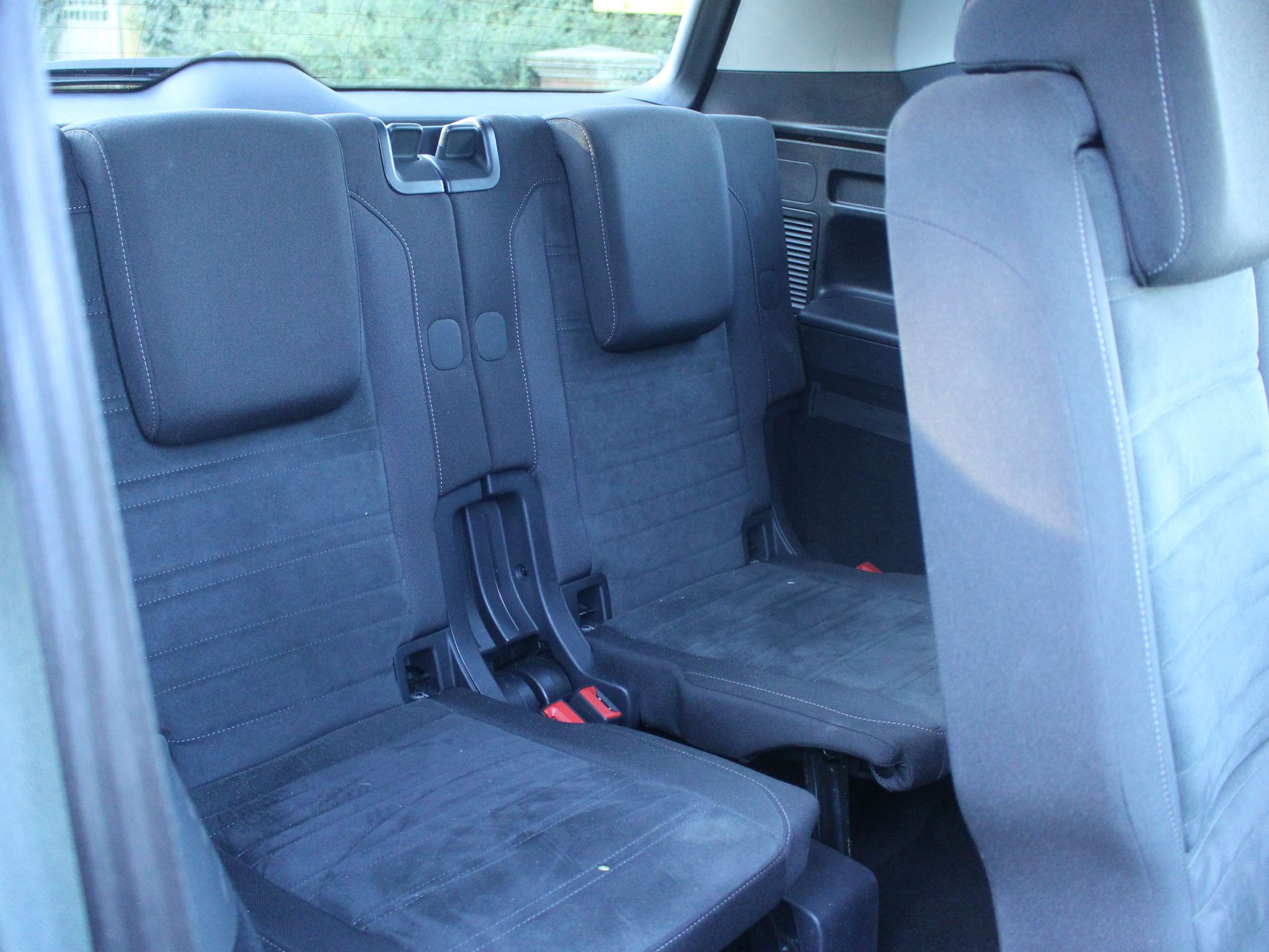 2021 VOLKSWAGEN TOURAN 2021 VOLKSWAGEN TOURAN