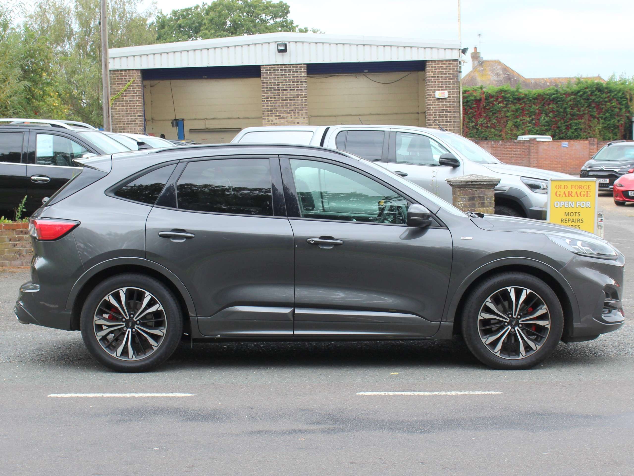 2021 FORD KUGA 2021 FORD KUGA