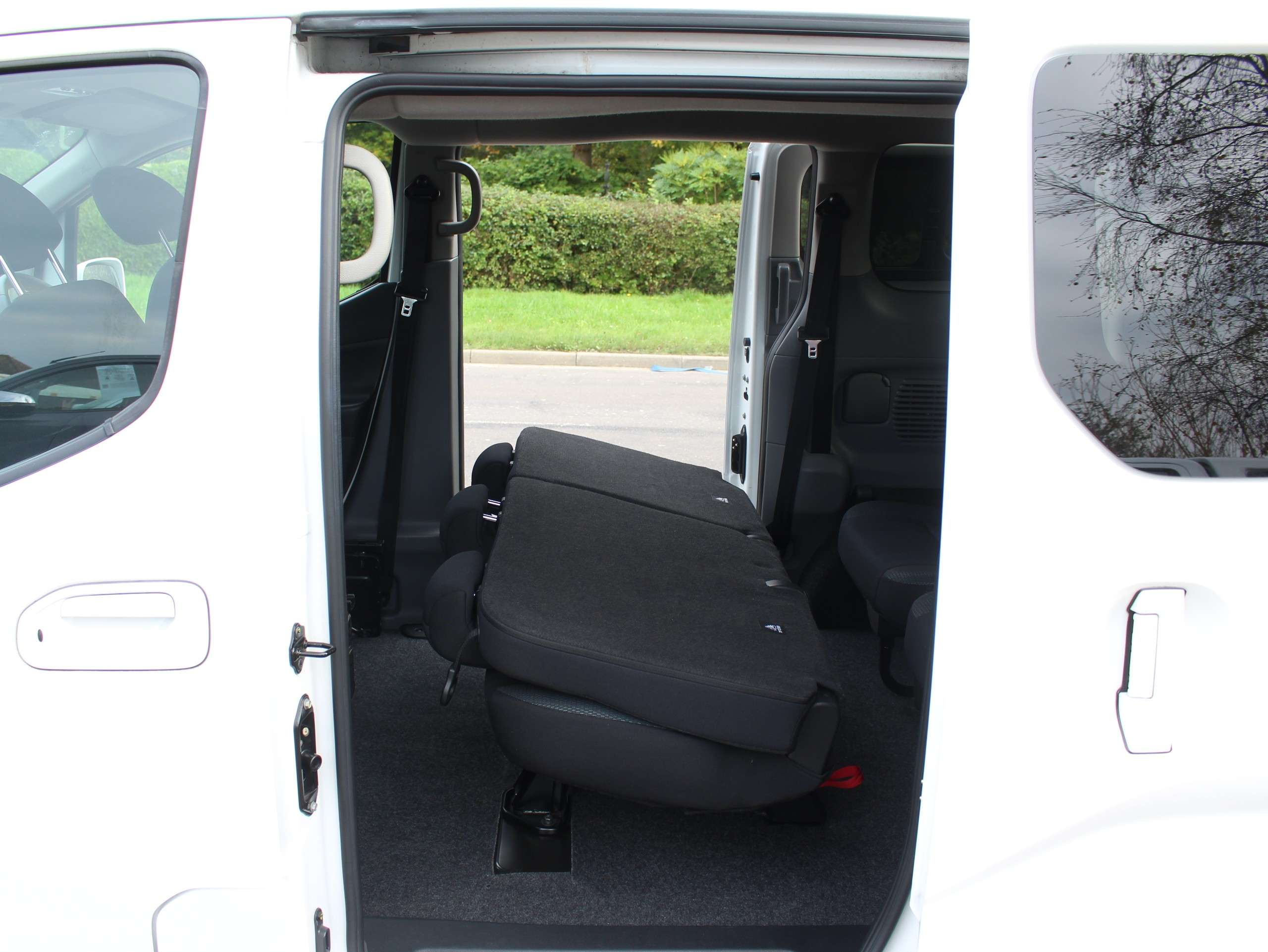 2020 NISSAN E-NV200 2020 NISSAN E-NV200