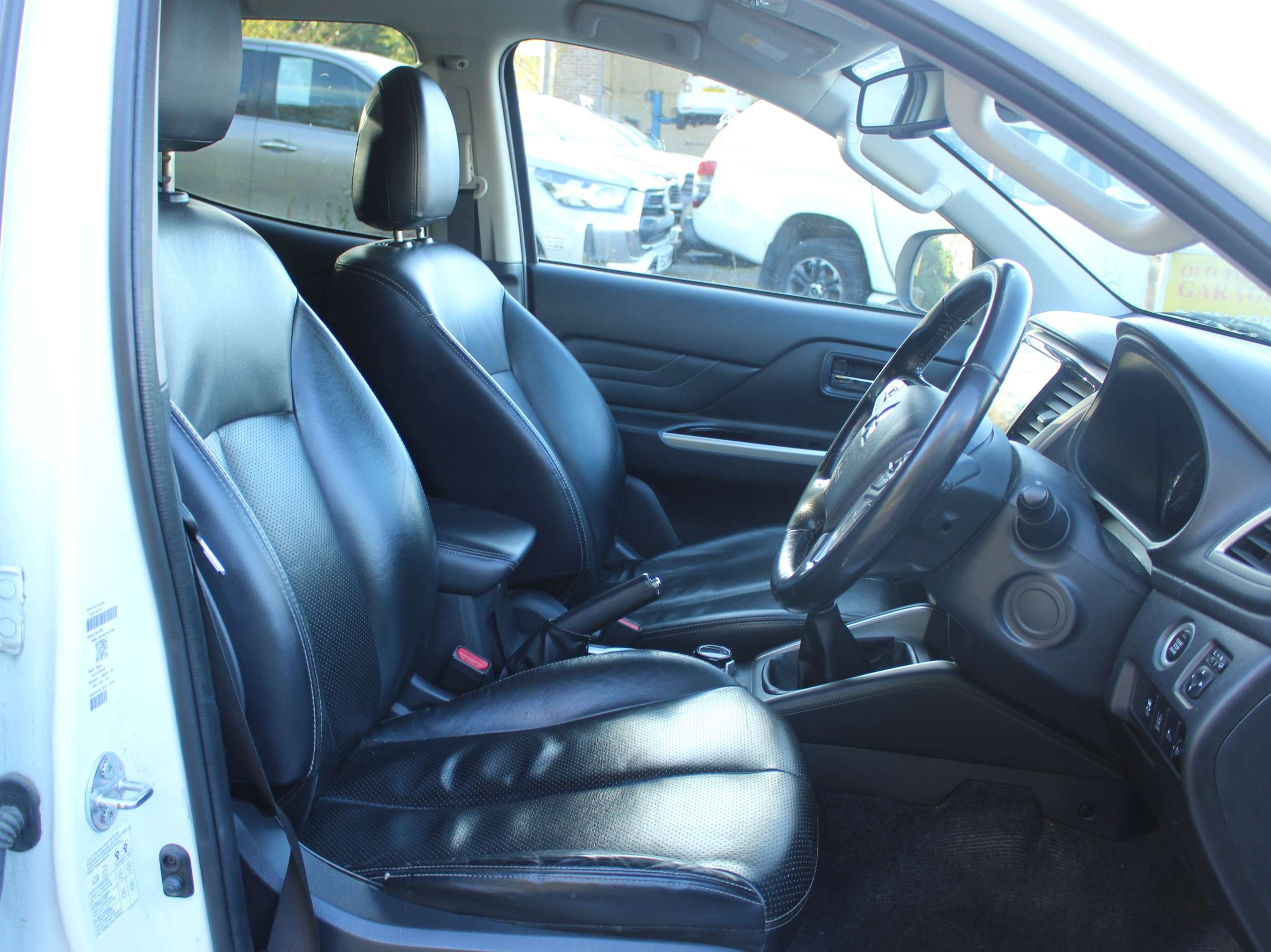 2021 MITSUBISHI L200 2021 MITSUBISHI L200