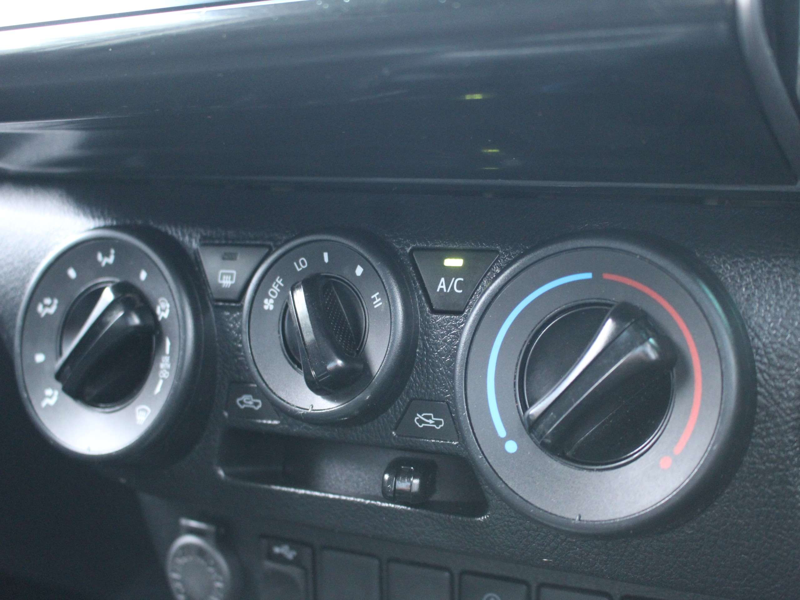 2022 TOYOTA HILUX 2022 TOYOTA HILUX