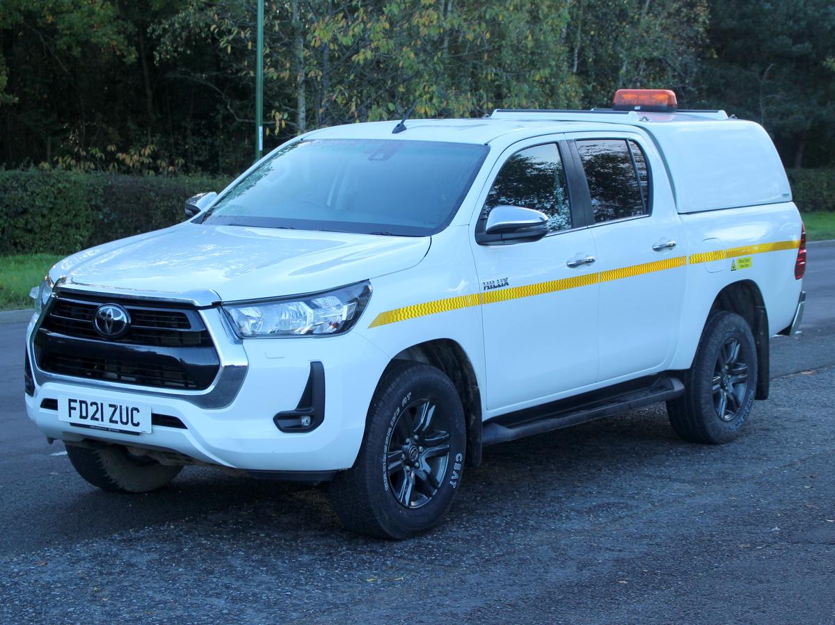 Check out this Toyota Hilux 2021 Diesel Manual