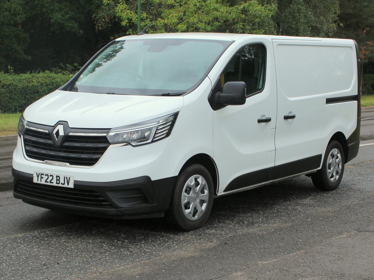 Check out this Renault Trafic 2022 Diesel Manual