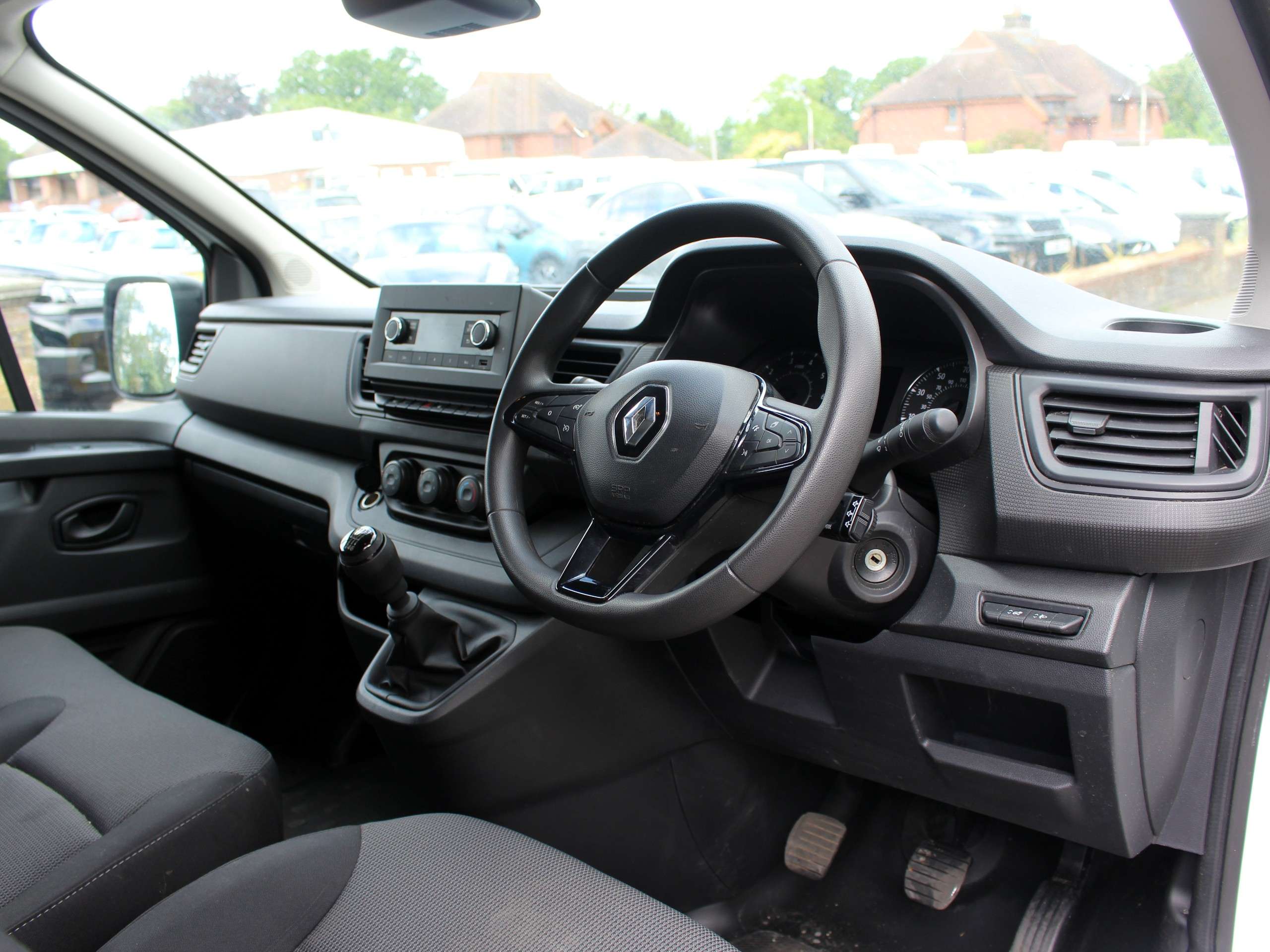 2022 RENAULT TRAFIC 2022 RENAULT TRAFIC