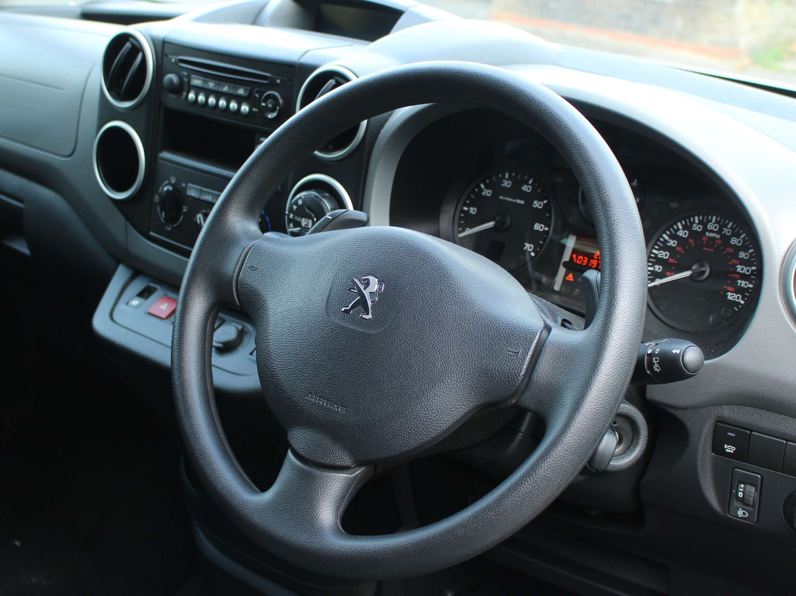 2017 PEUGEOT PARTNER TEPEE 2017 PEUGEOT PARTNER TEPEE