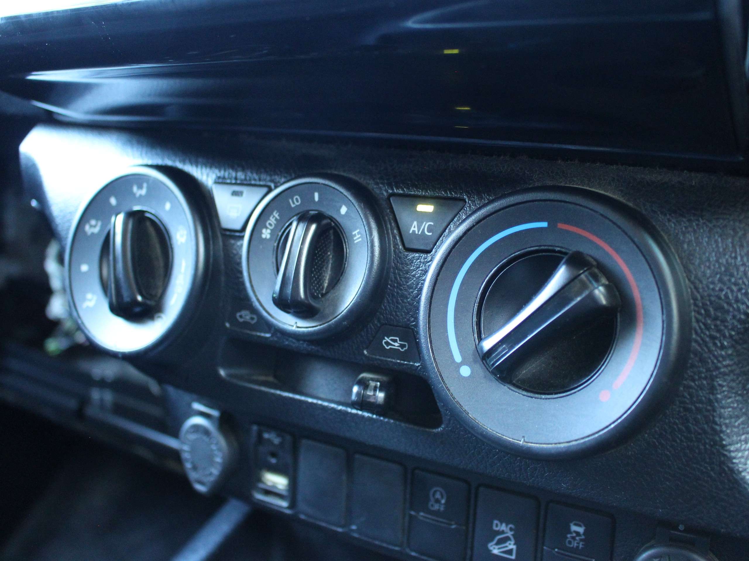 2021 TOYOTA HILUX 2021 TOYOTA HILUX