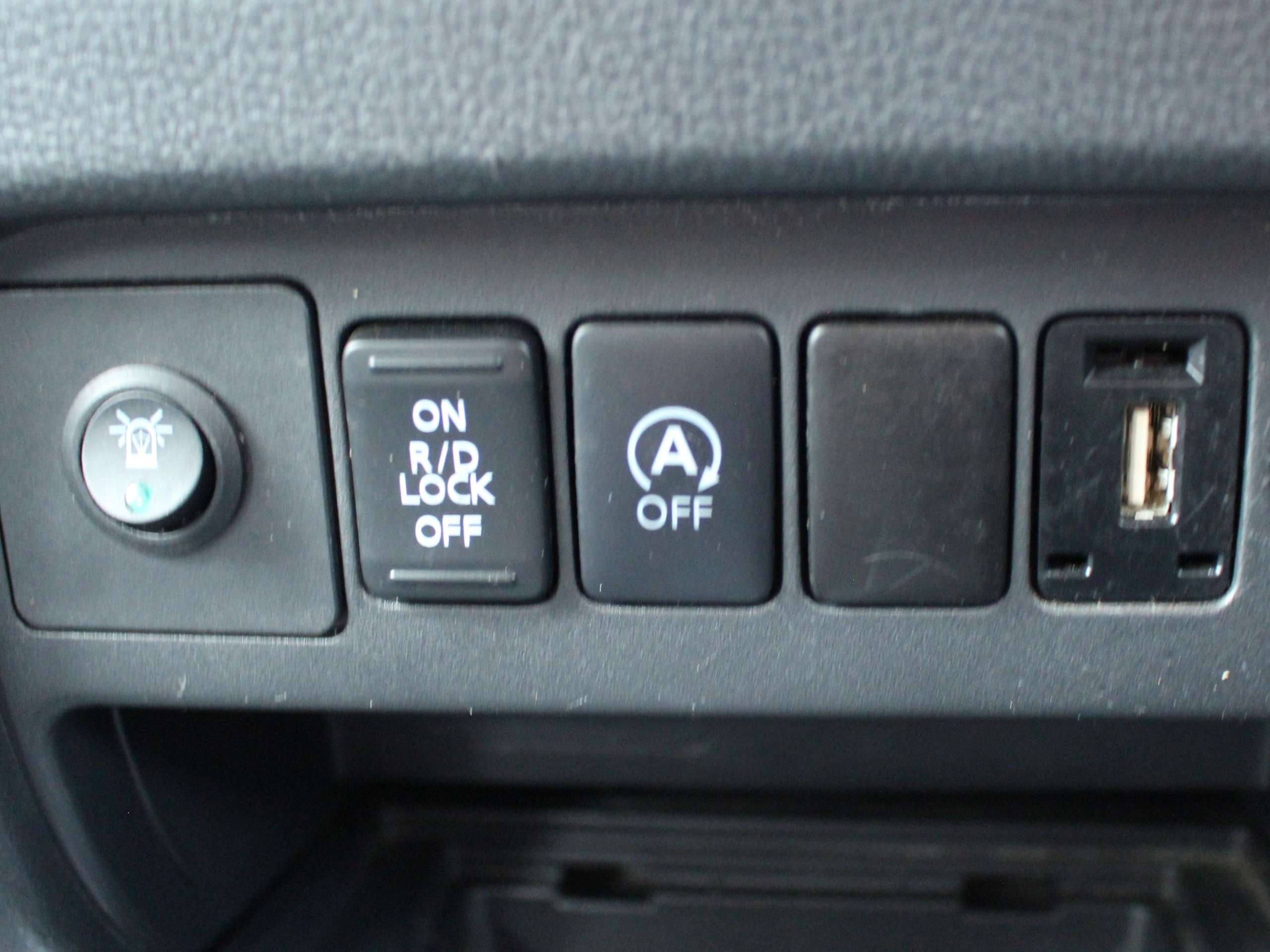 2020 MITSUBISHI L200 2020 MITSUBISHI L200