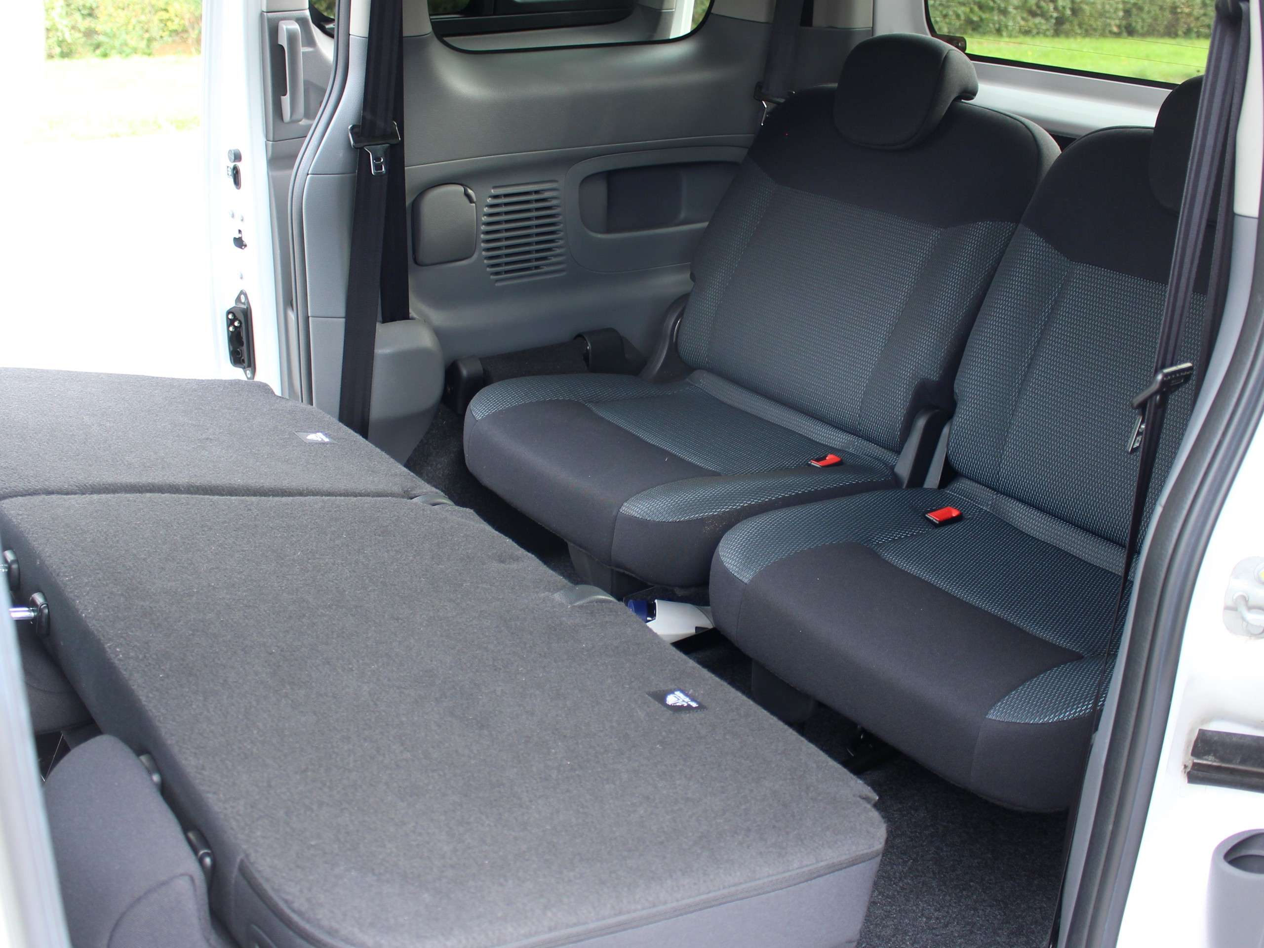 2020 NISSAN E-NV200 2020 NISSAN E-NV200