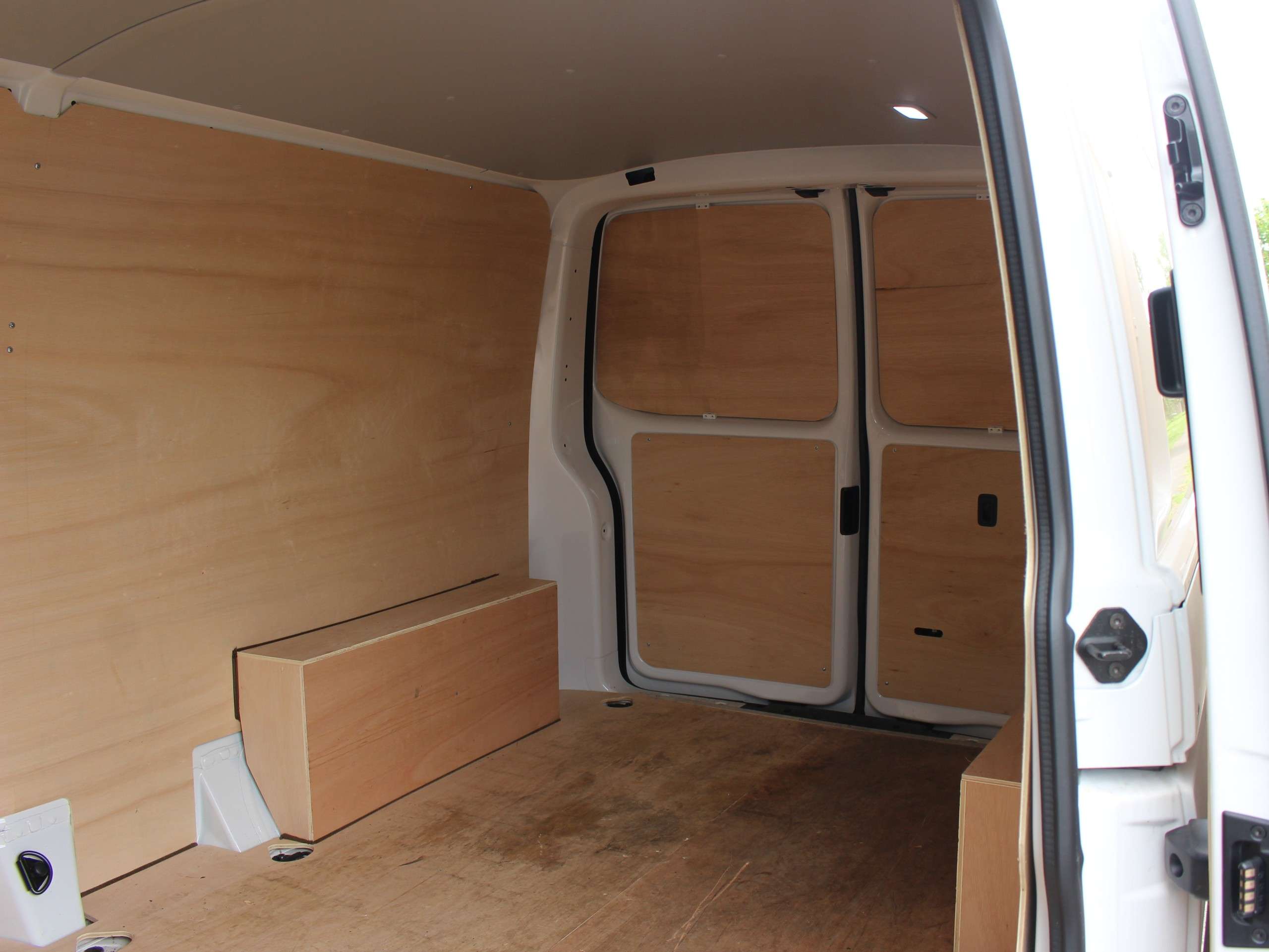 2024 VOLKSWAGEN TRANSPORTER 2024 VOLKSWAGEN TRANSPORTER