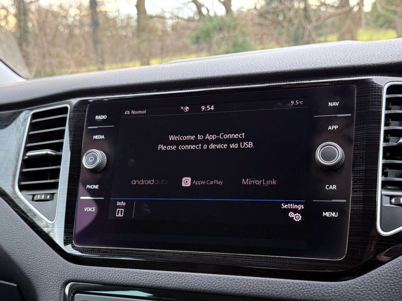 2019 VOLKSWAGEN GOLF SV 2019 VOLKSWAGEN GOLF SV