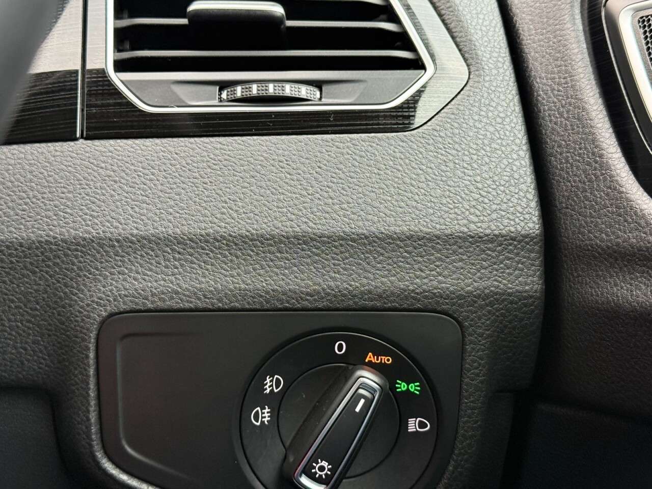 2019 VOLKSWAGEN GOLF SV 2019 VOLKSWAGEN GOLF SV