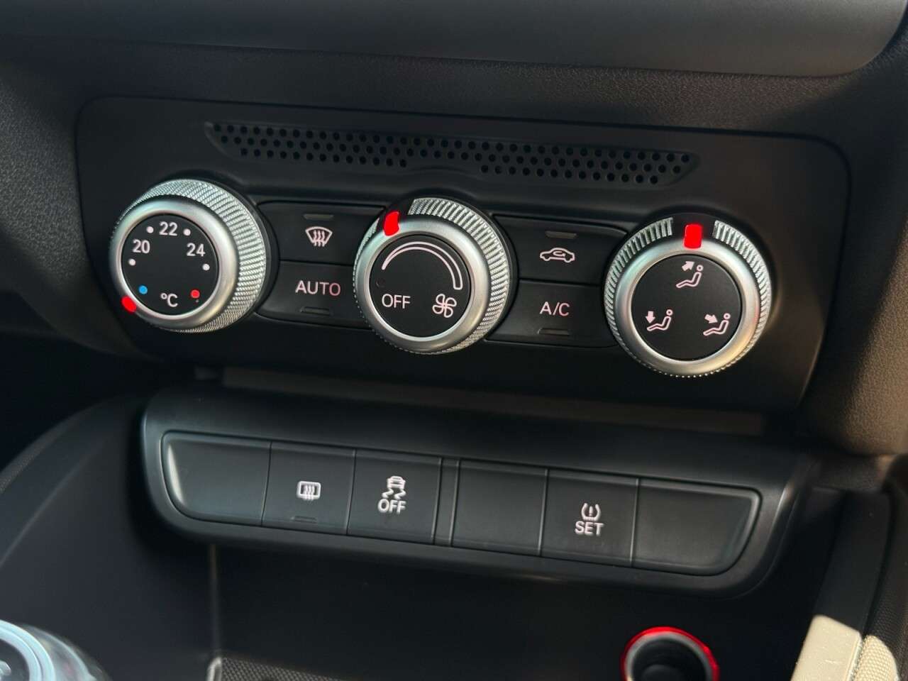 2014 AUDI A1 2014 AUDI A1