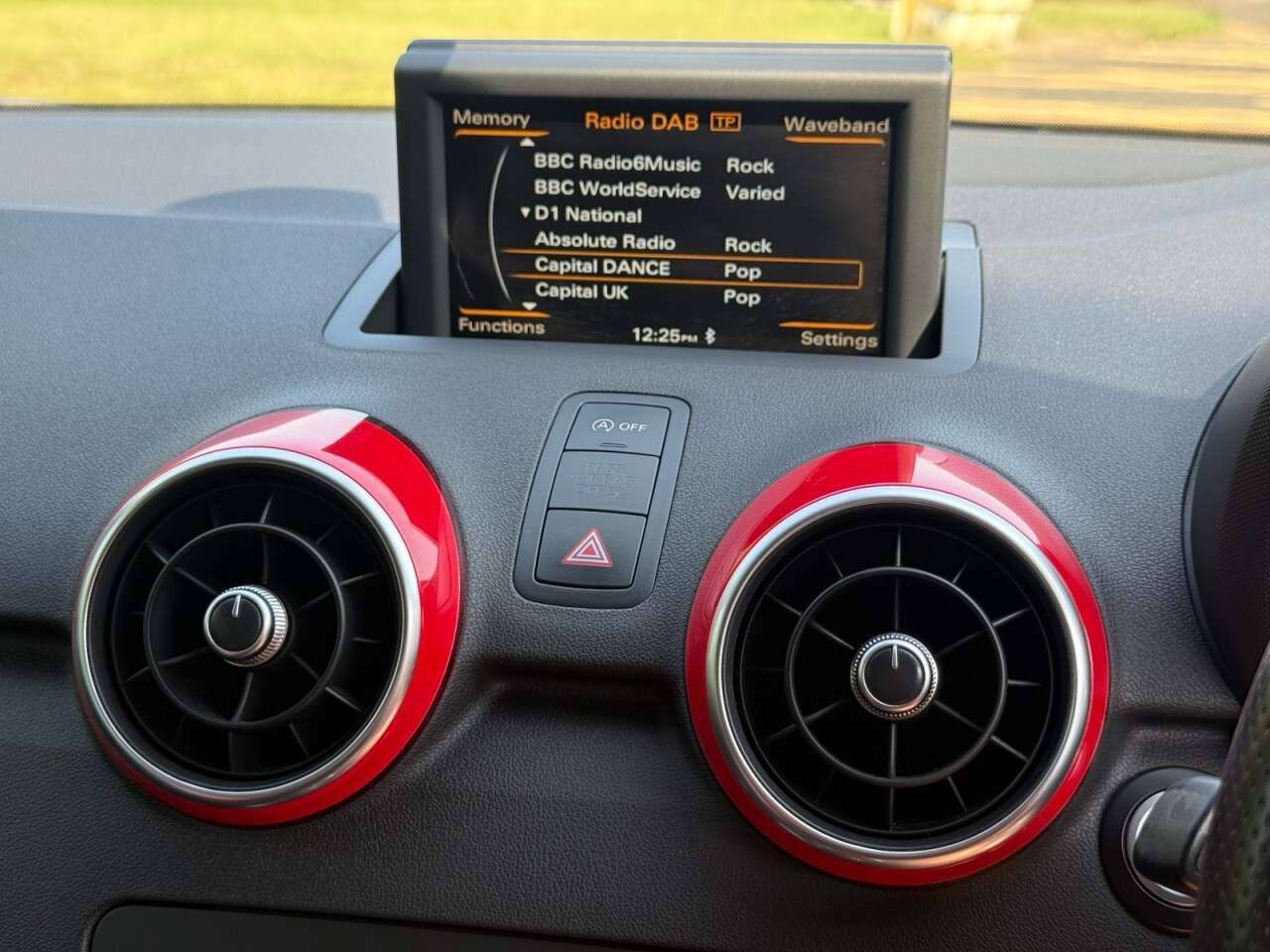 2014 AUDI A1 2014 AUDI A1