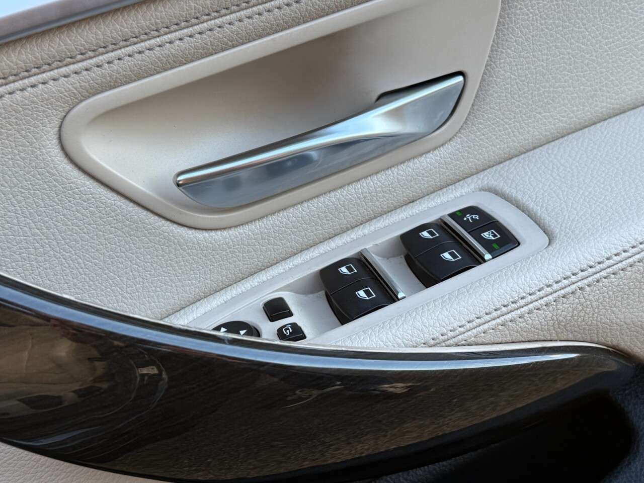 2017 BMW 3 SERIES 2017 BMW 3 SERIES