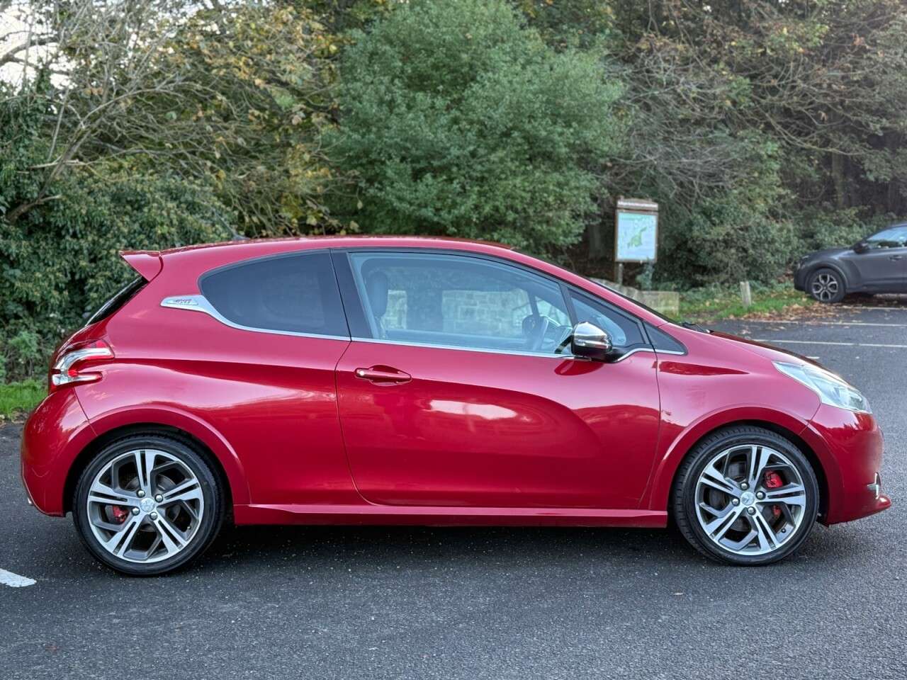 2015 PEUGEOT 208 2015 PEUGEOT 208