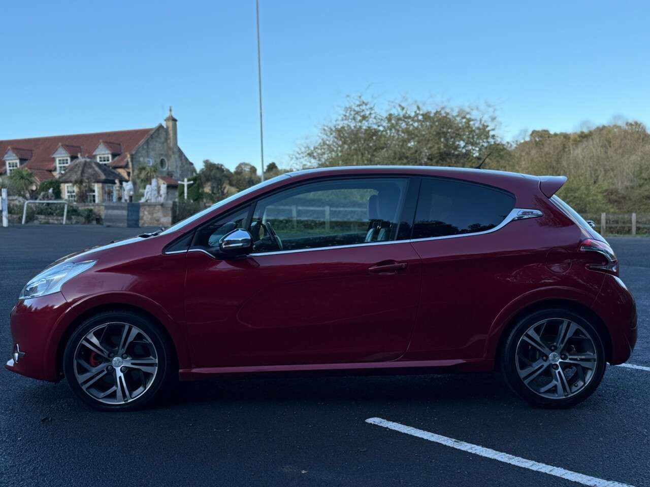 2015 PEUGEOT 208 2015 PEUGEOT 208