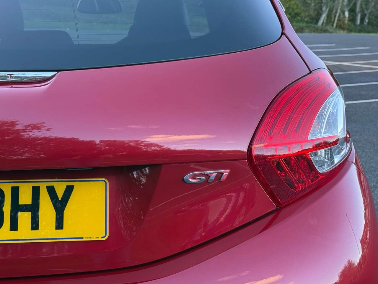 2015 PEUGEOT 208 2015 PEUGEOT 208