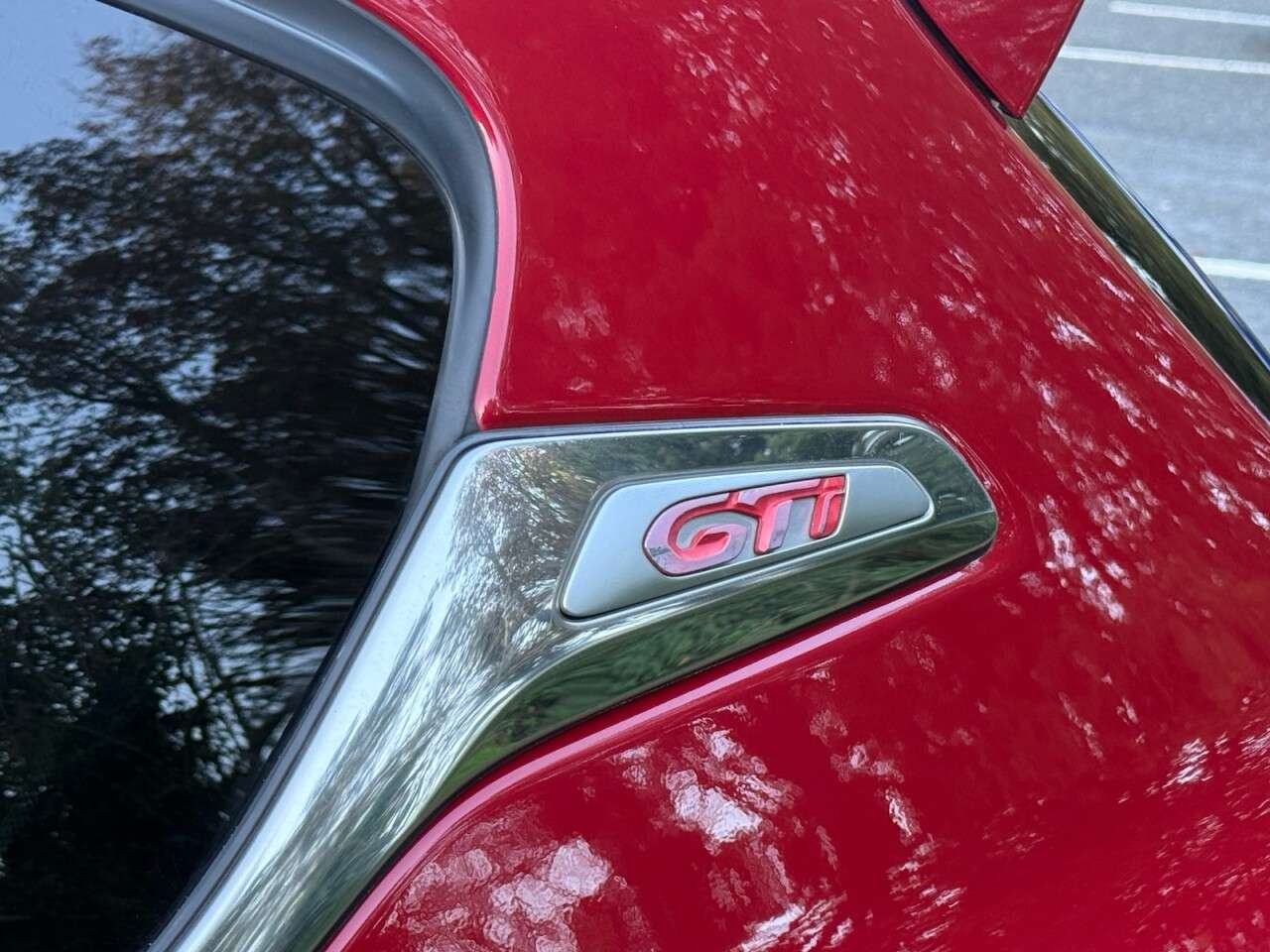 2015 PEUGEOT 208 2015 PEUGEOT 208