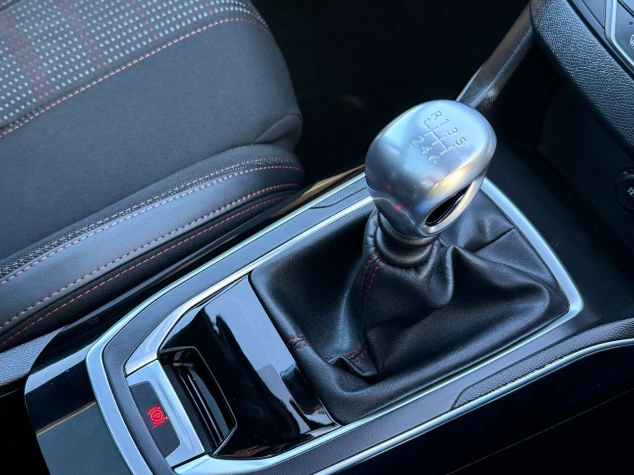 2019 PEUGEOT 308 2019 PEUGEOT 308