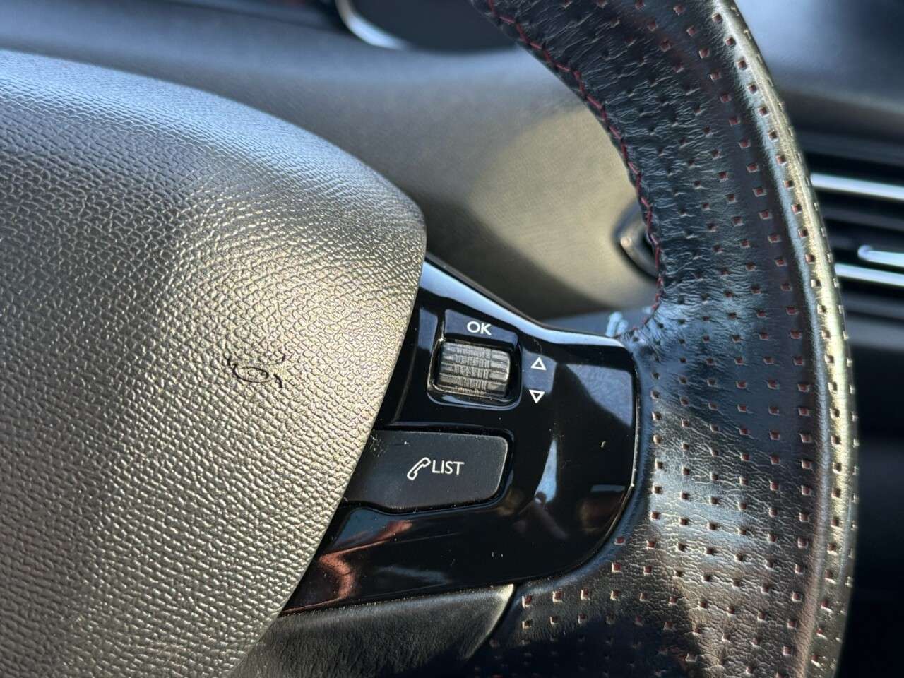 2019 PEUGEOT 308 2019 PEUGEOT 308