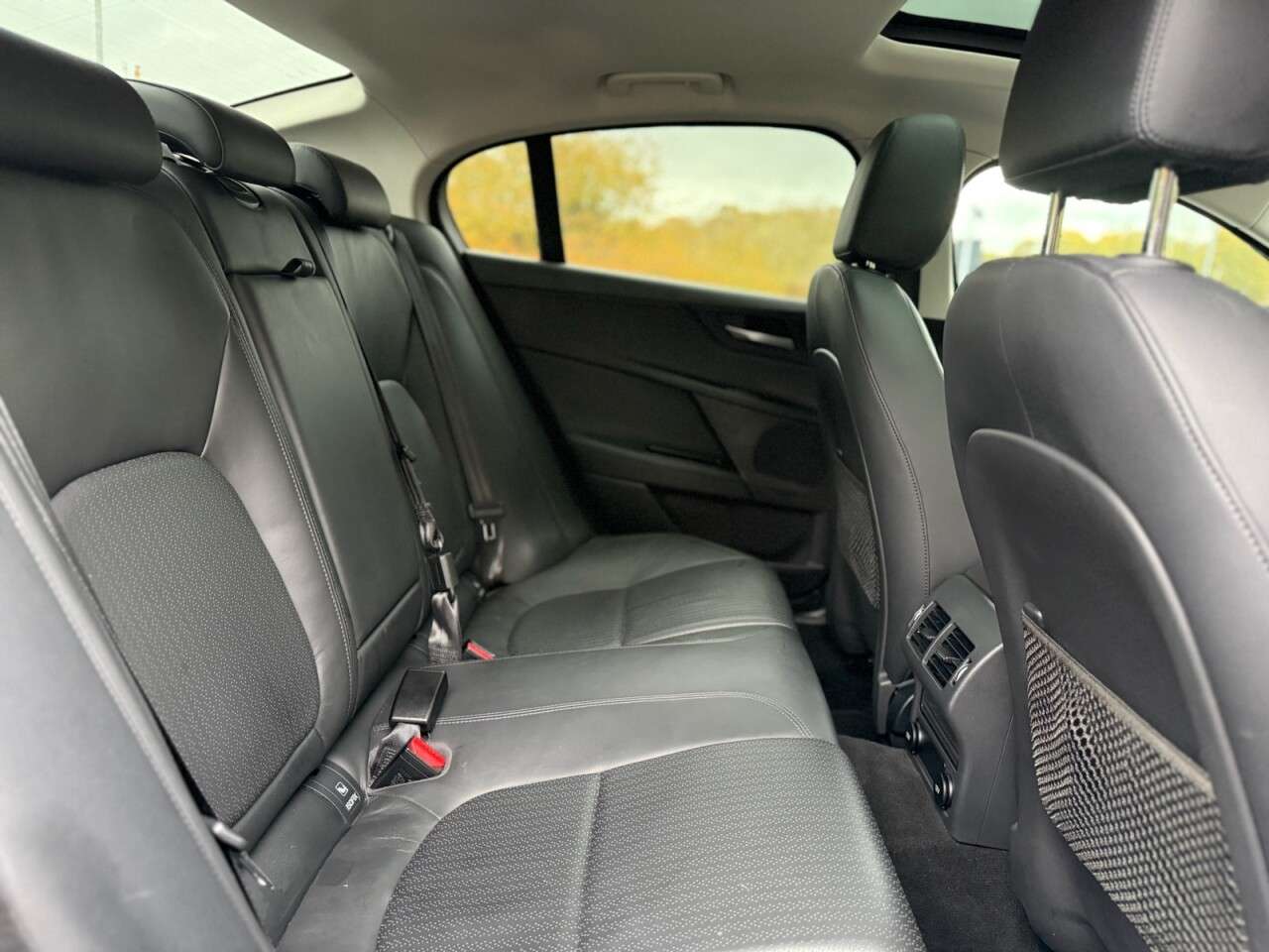 2017 JAGUAR XE 2017 JAGUAR XE