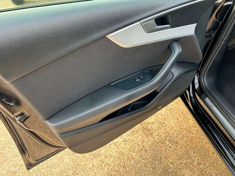 2016 AUDI A4 2016 AUDI A4