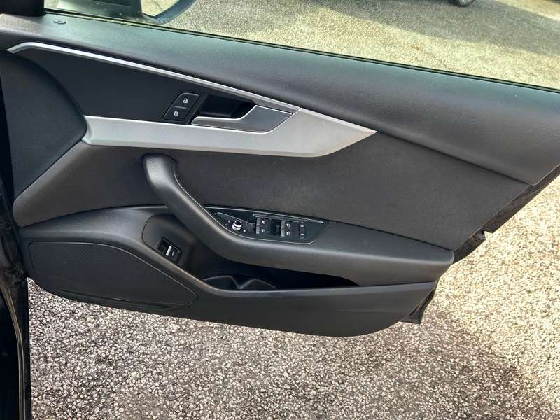 2016 AUDI A4 2016 AUDI A4