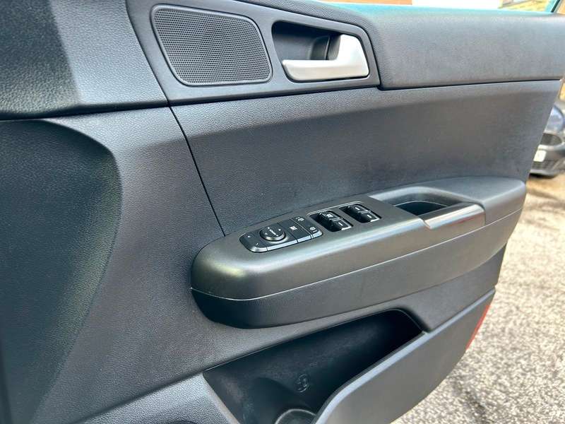 2017 KIA SPORTAGE 2017 KIA SPORTAGE