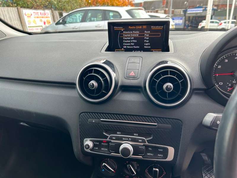 2016 AUDI A1 2016 AUDI A1