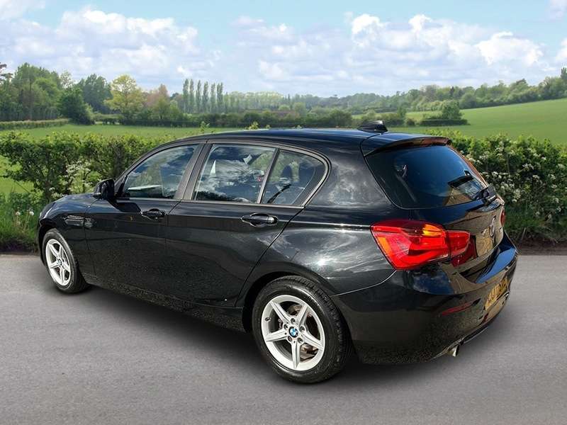 null BMW 1 SERIES null BMW 1 SERIES