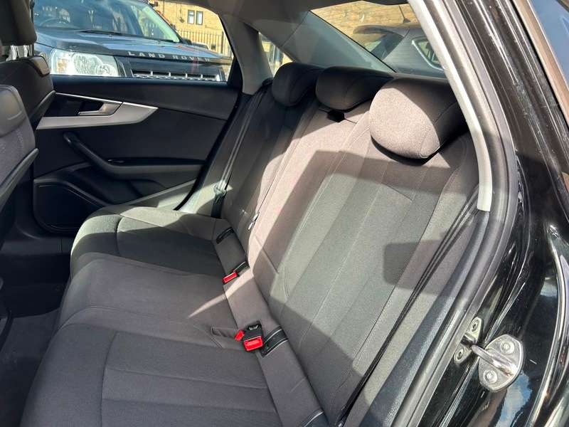 2016 AUDI A4 2016 AUDI A4