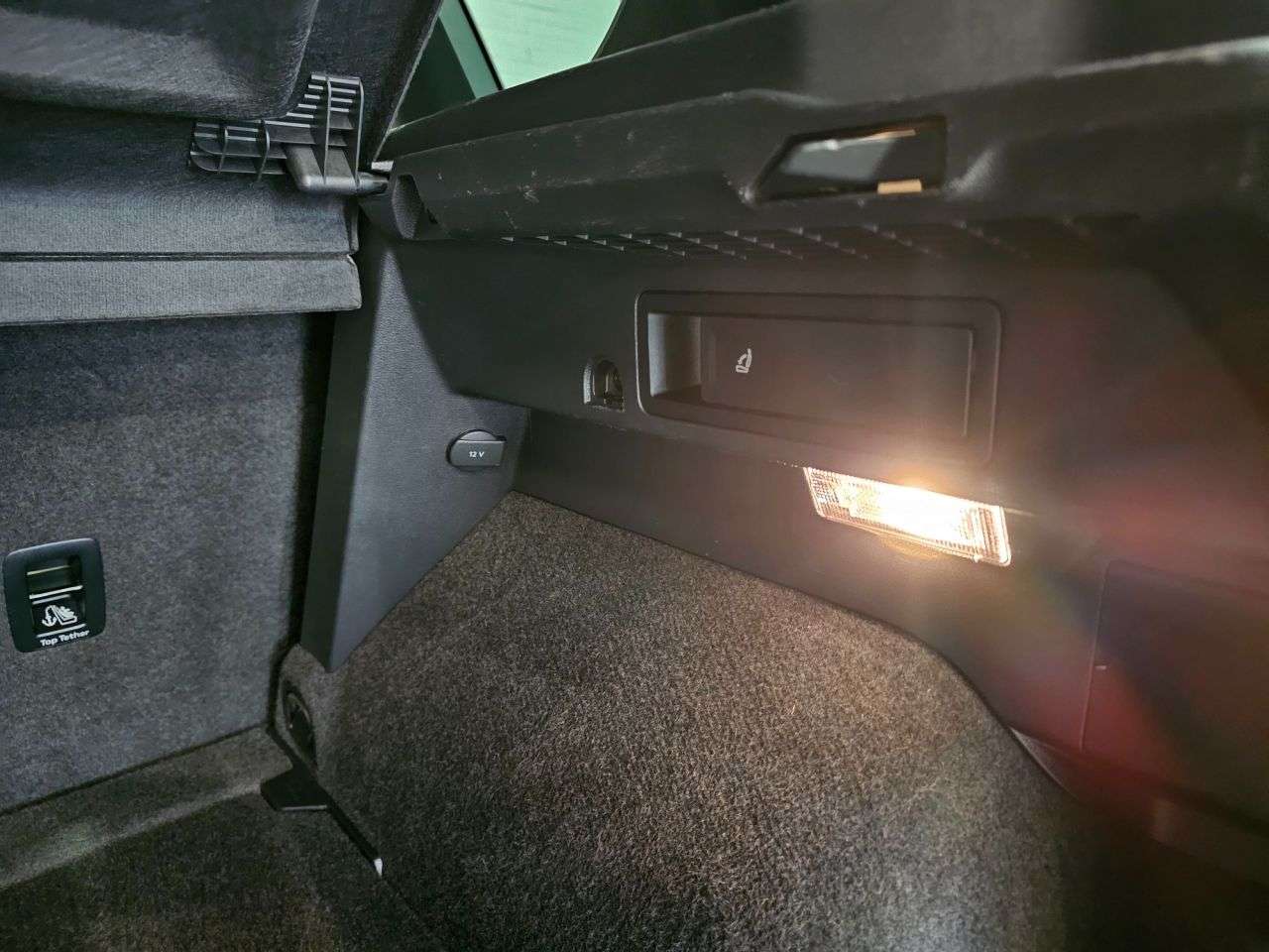 2018 VOLKSWAGEN TIGUAN 2018 VOLKSWAGEN TIGUAN