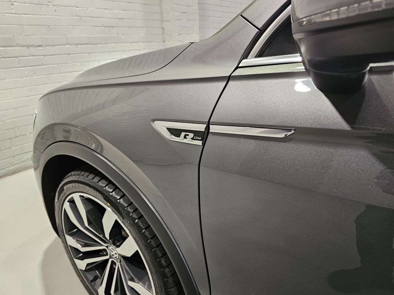 2018 VOLKSWAGEN TIGUAN 2018 VOLKSWAGEN TIGUAN