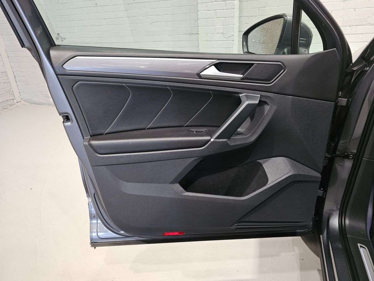 2018 VOLKSWAGEN TIGUAN 2018 VOLKSWAGEN TIGUAN