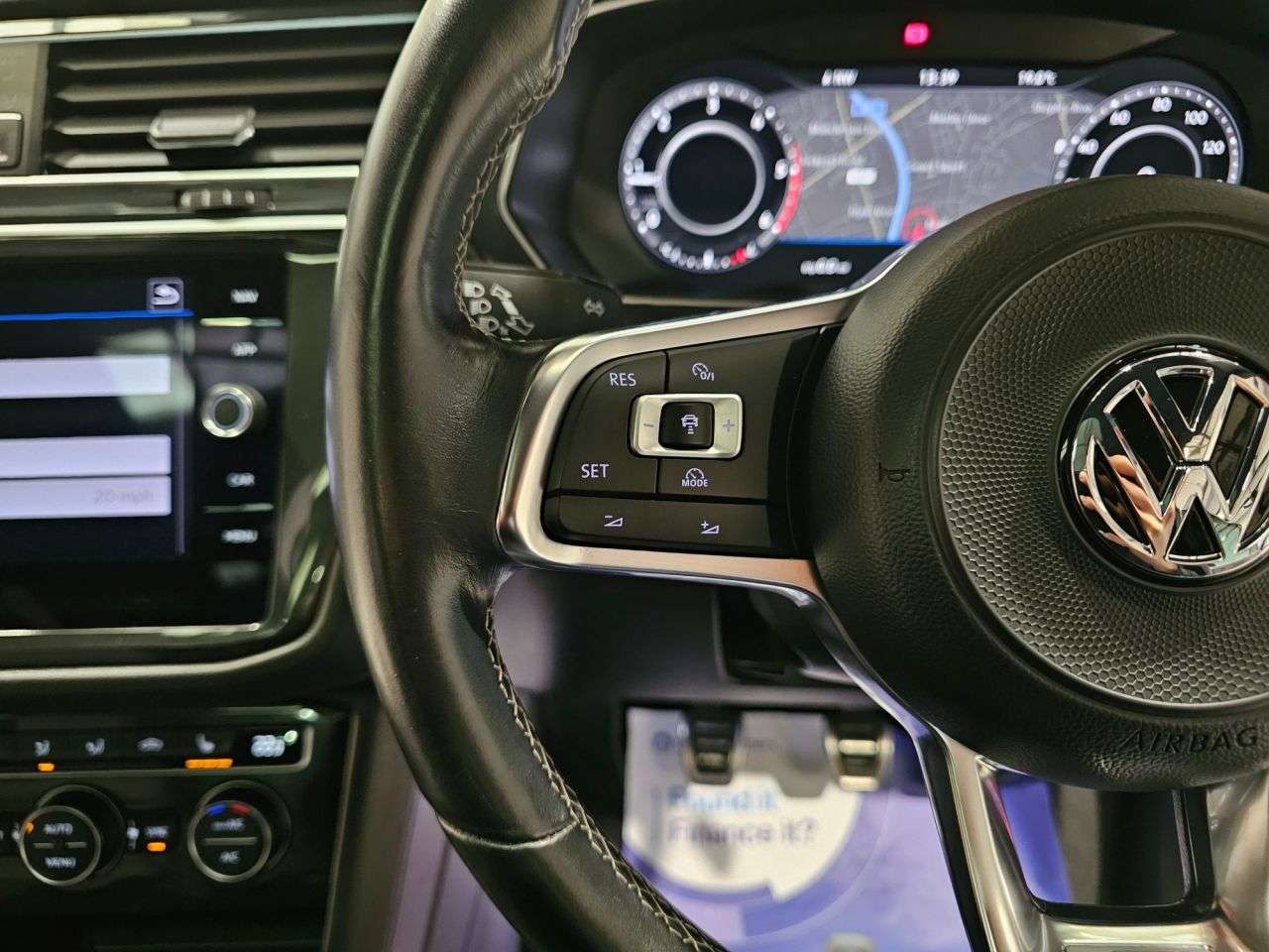 2018 VOLKSWAGEN TIGUAN 2018 VOLKSWAGEN TIGUAN