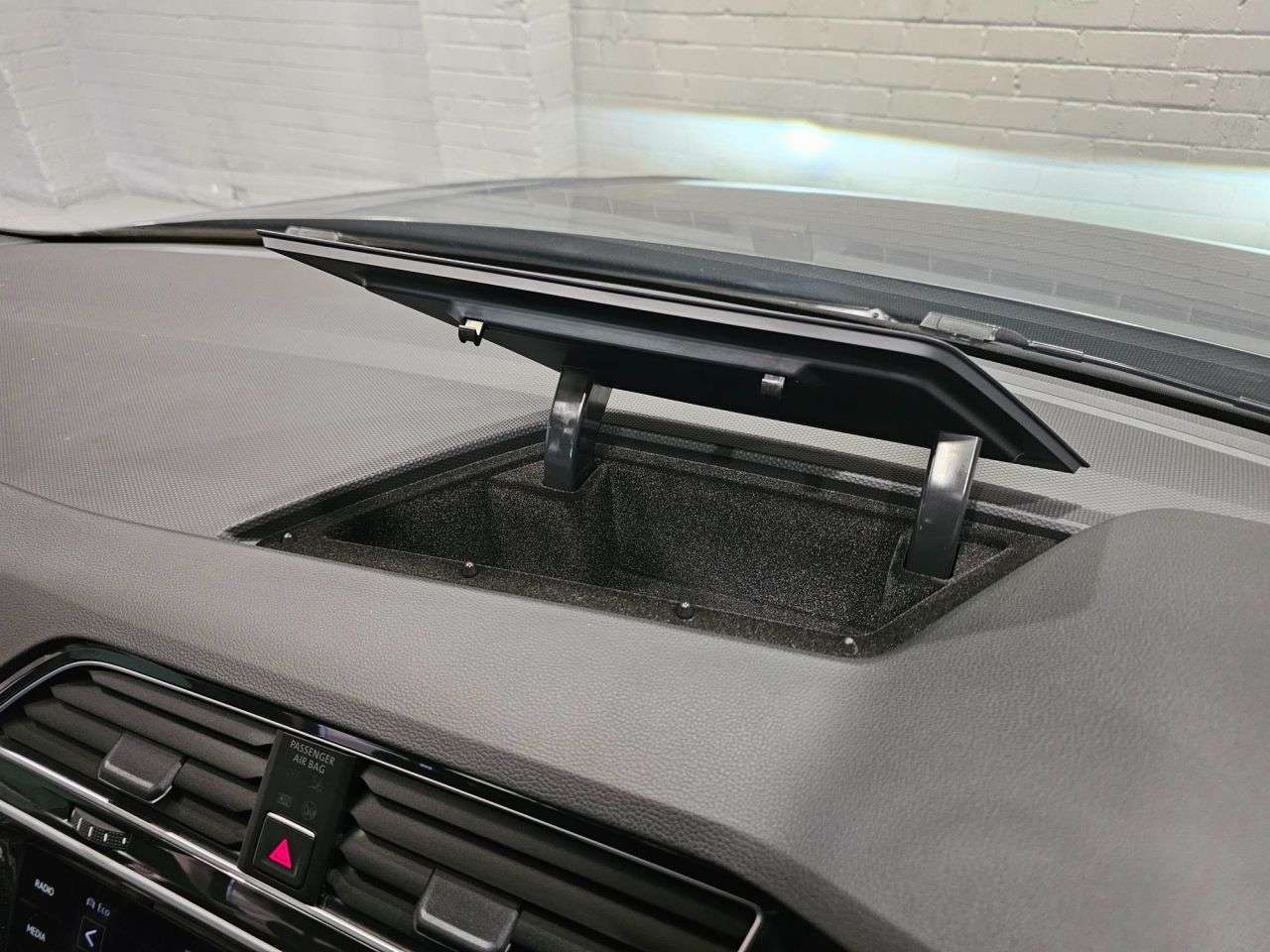 2018 VOLKSWAGEN TIGUAN 2018 VOLKSWAGEN TIGUAN