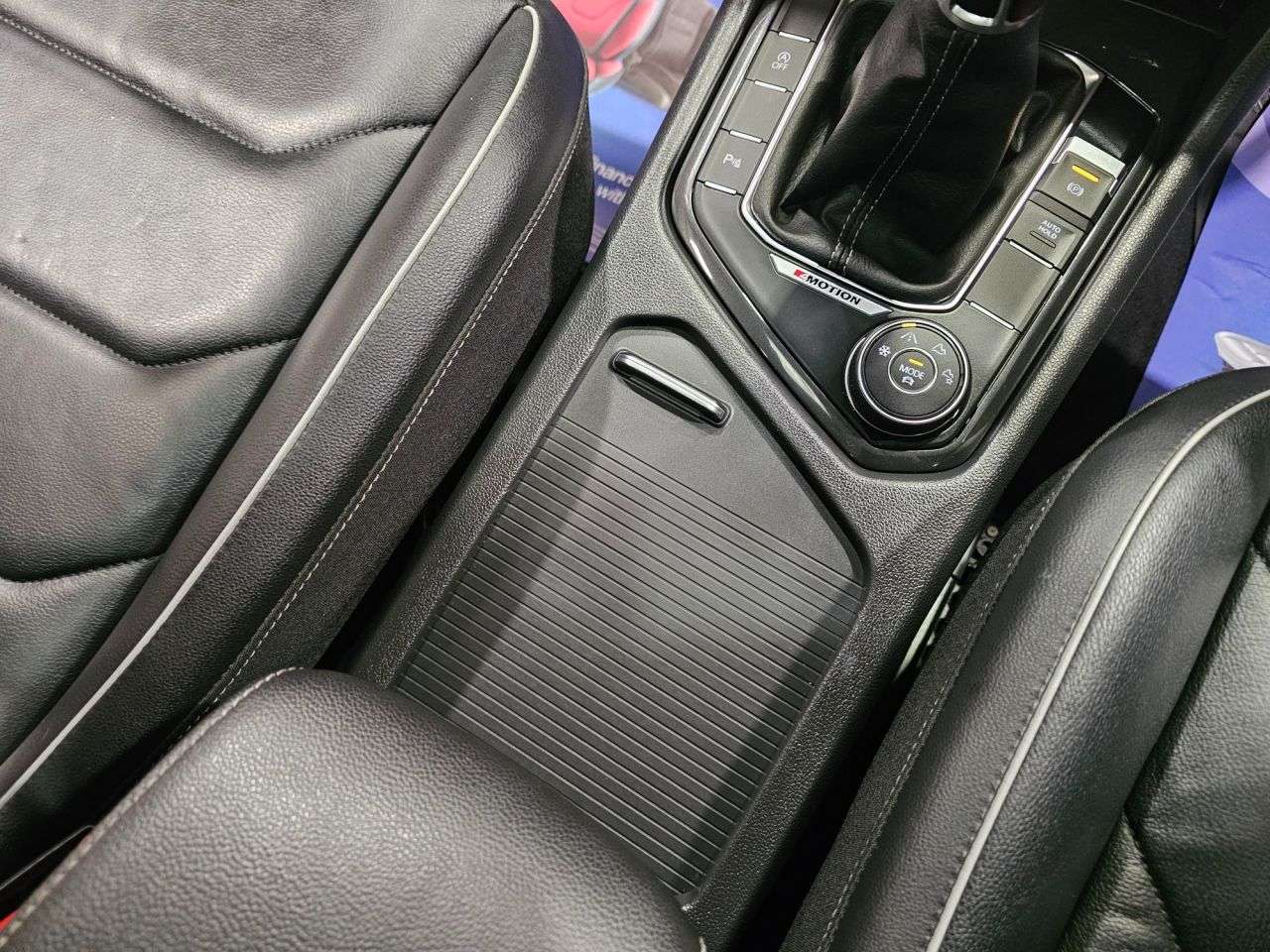 2018 VOLKSWAGEN TIGUAN 2018 VOLKSWAGEN TIGUAN