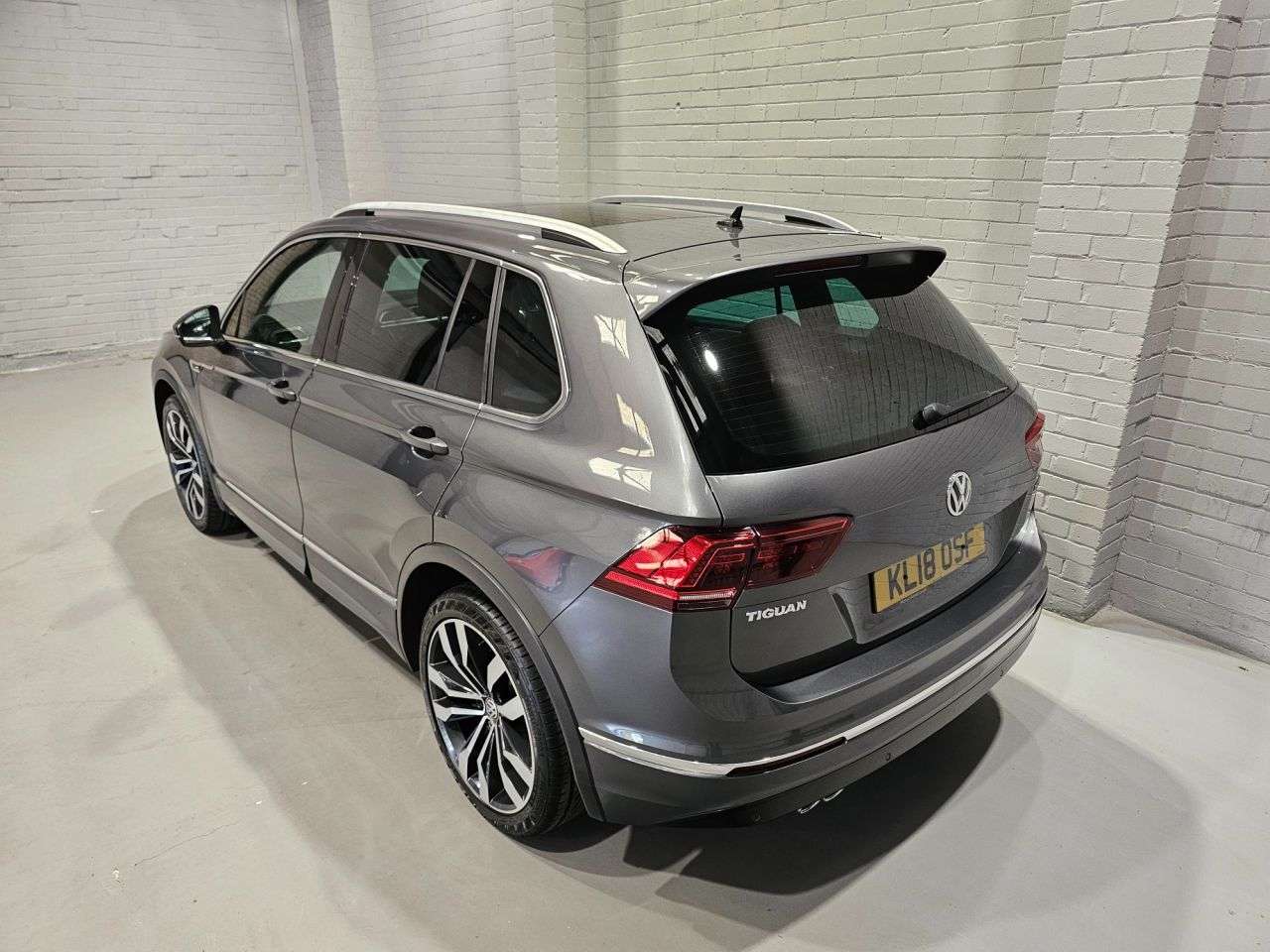 2018 VOLKSWAGEN TIGUAN 2018 VOLKSWAGEN TIGUAN