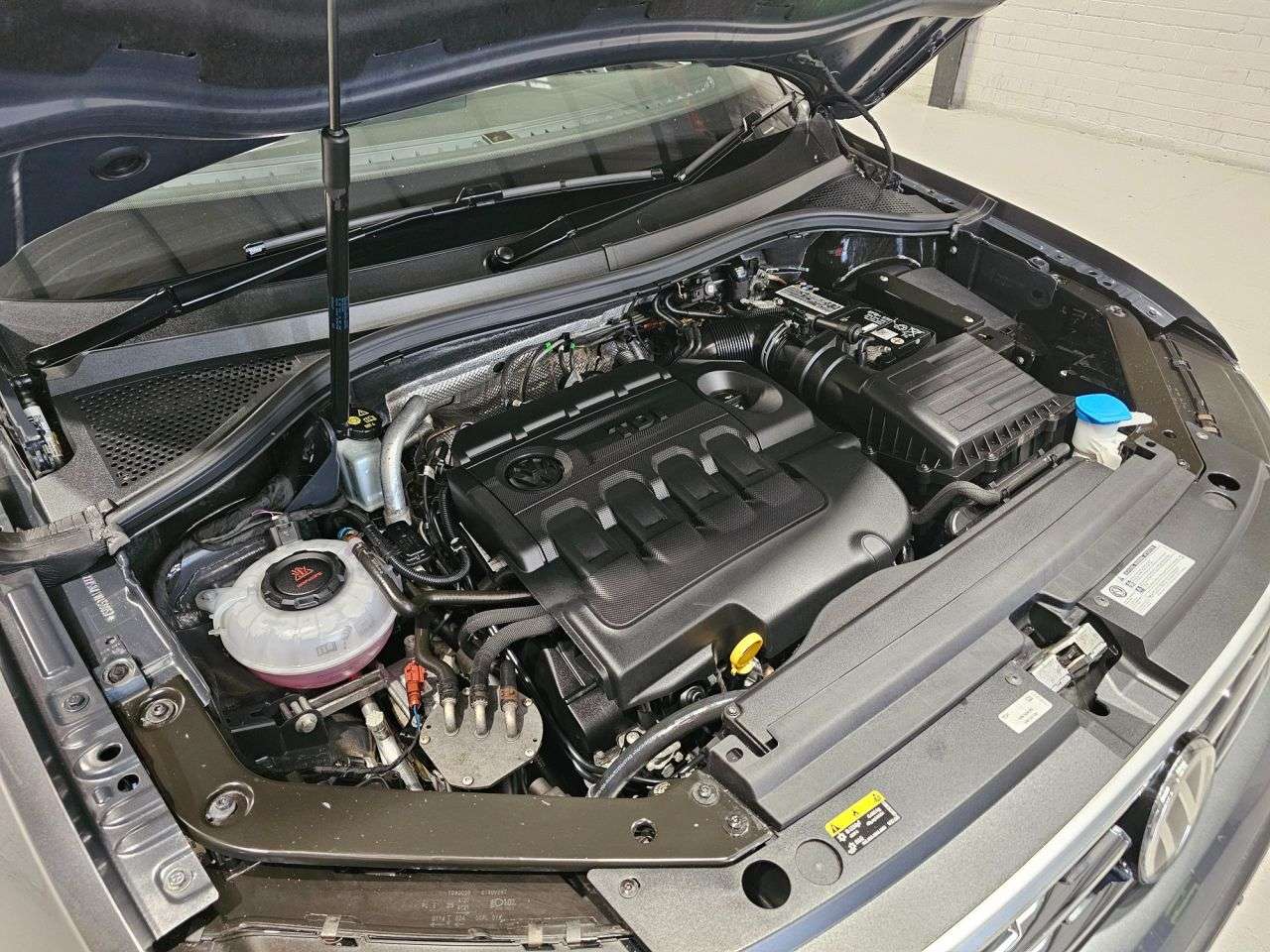 2018 VOLKSWAGEN TIGUAN 2018 VOLKSWAGEN TIGUAN